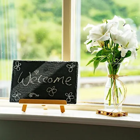 Cluain Abhainn 2-4 Guests, Private Entrance Pansiyon
