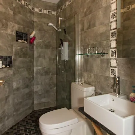 Cluain Abhainn 2-4 Guests, Private Entrance Westport